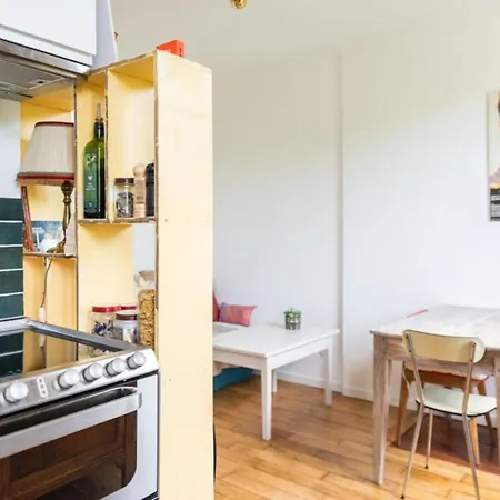 Charming Apt In The 20Th In Paris * Париж